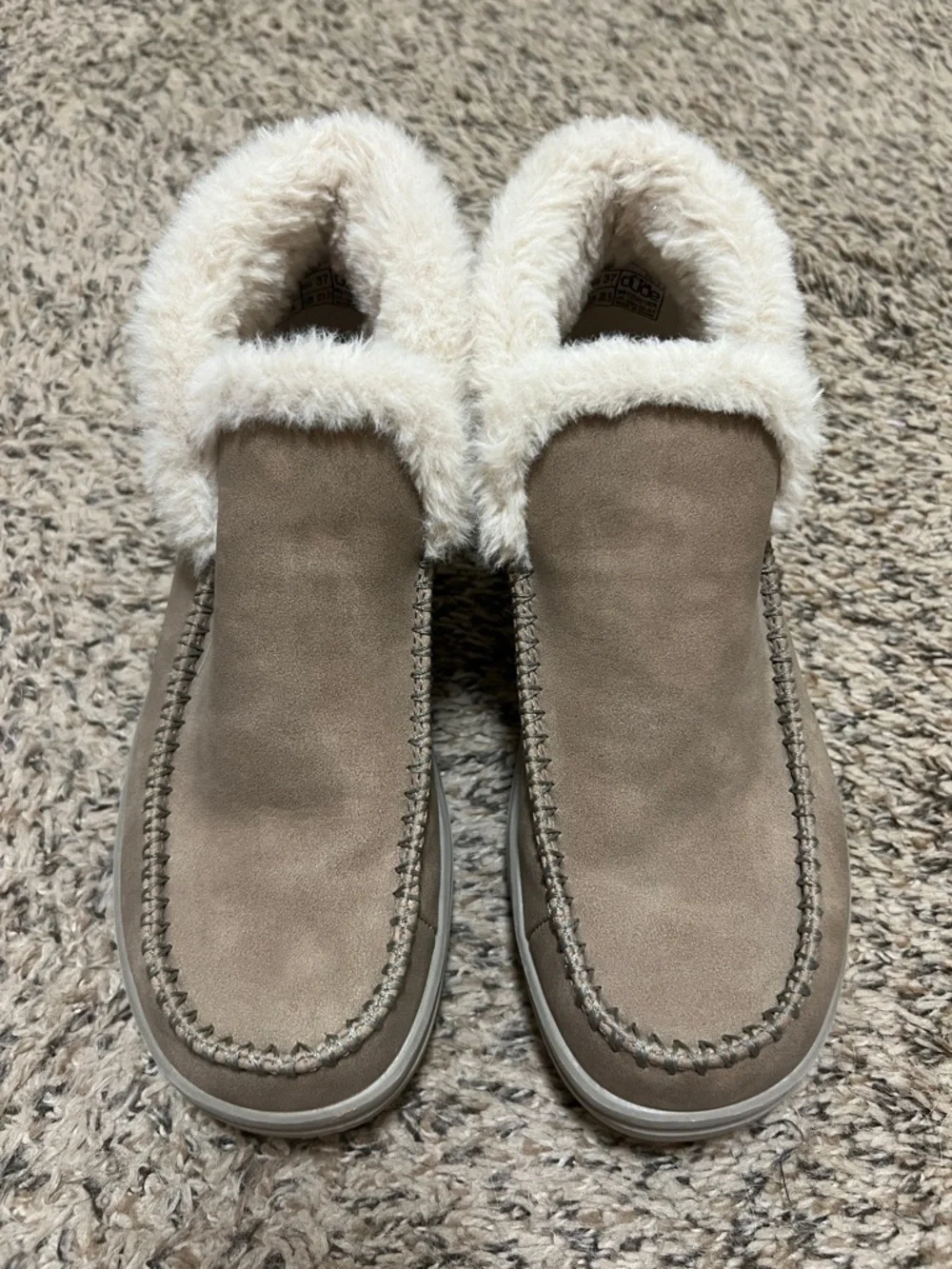 Hey Dude Denny grip Taupe suede Faux Fur Clog Mules - Picture 4 of 5